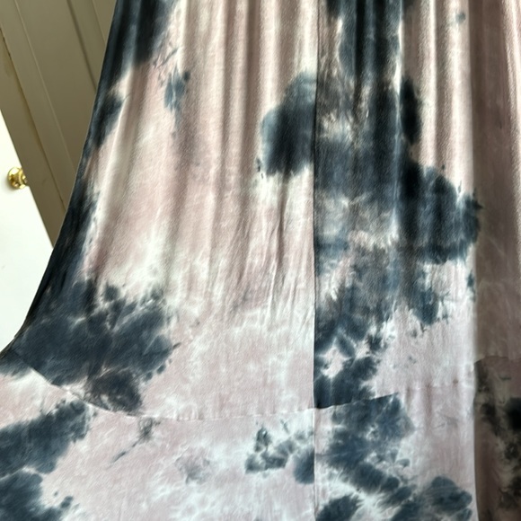 Pink and gray tie-dye strapless lounge dress - Picture 4 of 4